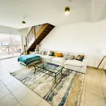 דירה Superbe Duplex Au Pied De La