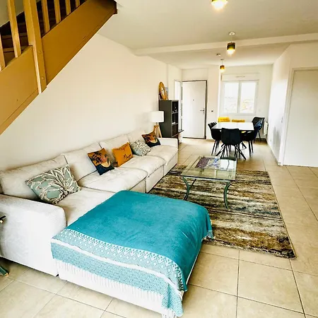 Superbe Duplex Au Pied De La شقة ميميزا بلاج